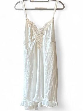 Vintage Linea Donatella White Beaded Ruffly Satin Mini Slip Dress Size XL